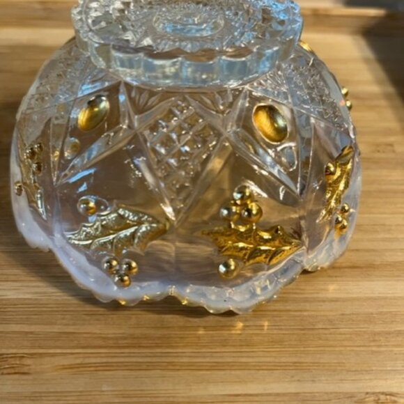 EAPG Northwood HTF berry bowls Set of 2 berries and leaves Christmas design - Picture 4 of 9